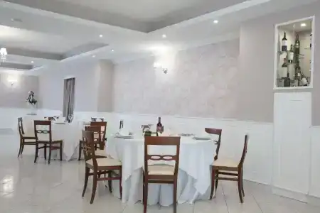 Leon - Ristorante Al Cavallino Rosso - 18