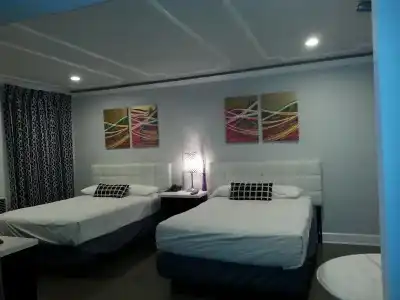 Hollywood VIP - 29