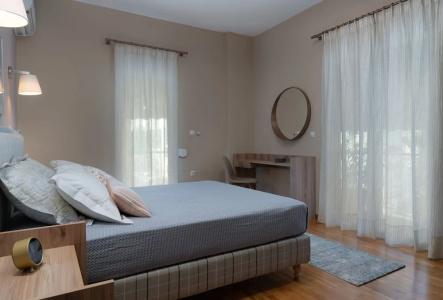 Absolute Athens II - 5