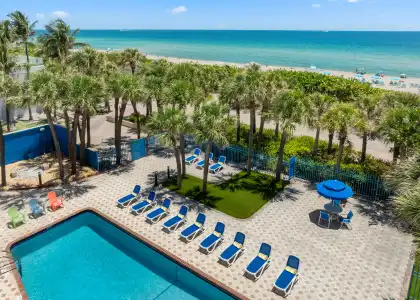 Crystal Beach Suites Miami Oceanfront - 12