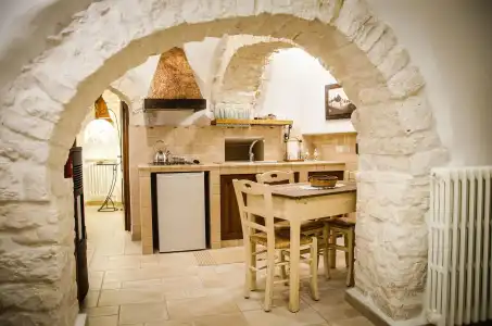 Trulli Holiday Albergo Diffuso - 14