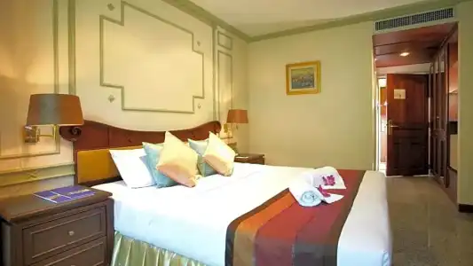 Majestic Suites - 41