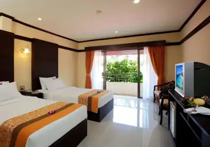 Horizon Patong Beach Resort & Spa - 2