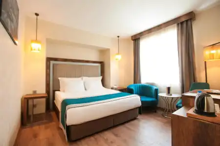 The Life & Spa - 12