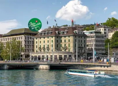 Central Plaza - 17