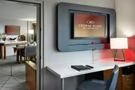 Crowne Plaza JFK Airport New York City - 3