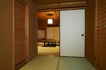 Yamatoya Honten - 58