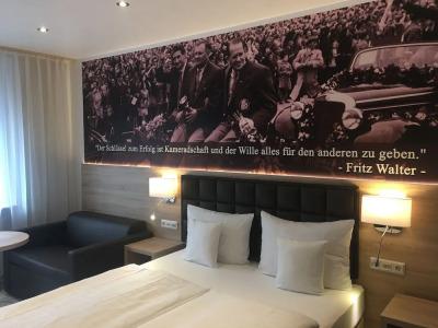 Hotel-Restaurant Barbarossahof - 80