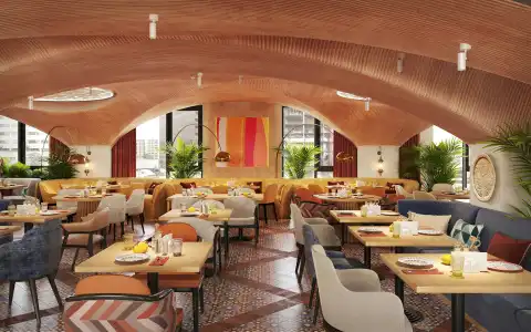 DoubleTree by Hilton - 32
