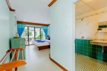 RK Guesthouse - 25