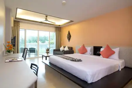 Anyavee Tubkaek Beach Resort - 1