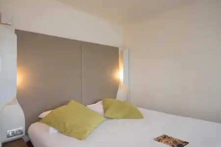 Hôtel Campanile Reims Ouest - Tinqueux - 65