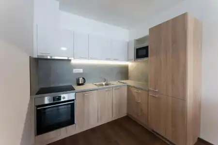 Metropolitan Star Apart - 19