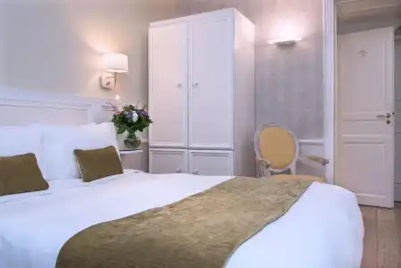 Hôtel Gavarni - 43
