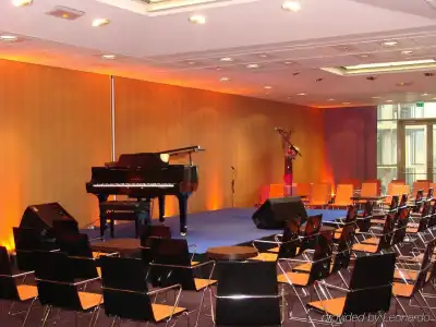 Holiday Inn Express PARIS - CANAL DE LA VILLETTE by IHG - 8