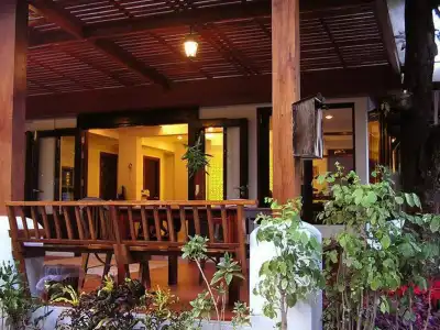 Yindee Stylish Guesthouse - 15