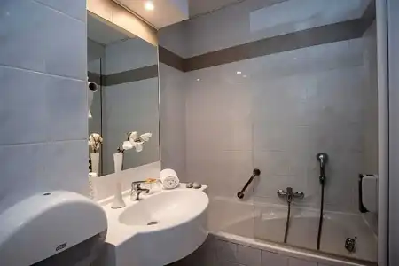 Hôtel du Midi - 37