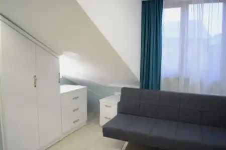 Nicolas - 26