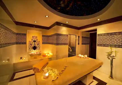 Grand Millennium Dubai - 27