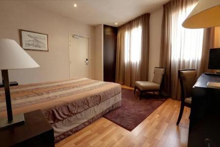 Hôtel L'Hirondelle - 64