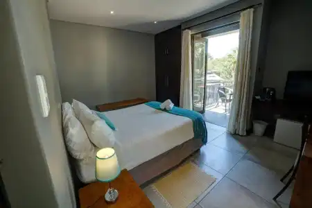 Utopia Boutique - 1