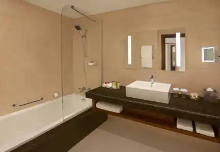 DoubleTree by Hilton Resort & Spa Marjan Island - 12