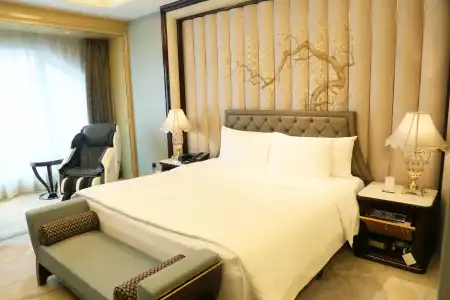 Wanda Reign Wuhan - 98
