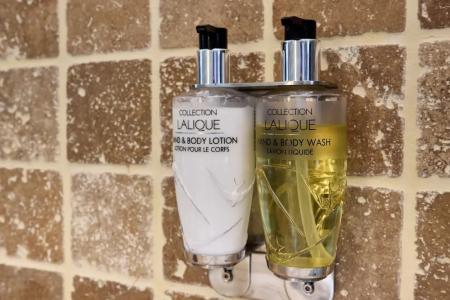 de Bourgtheroulde, Autograph Collection - 50