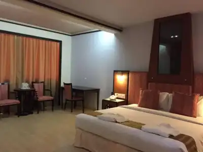 BP Grand Tower - 13