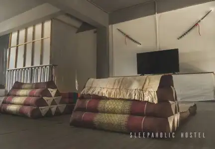 Sleepaholic Hostel - 5