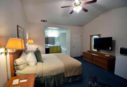 Garden Inn and Suites Fresno - 22