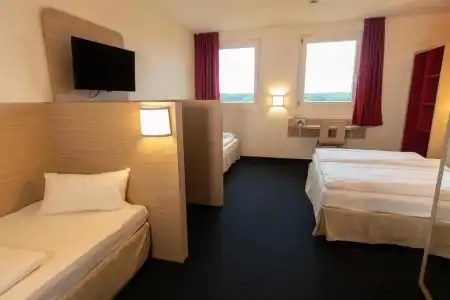 B&B Frankfurt-Airport - 63