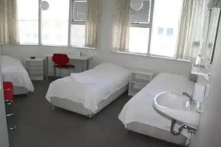 101 Guesthouse - 28