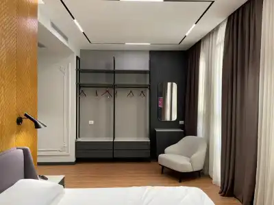 Europa - 28