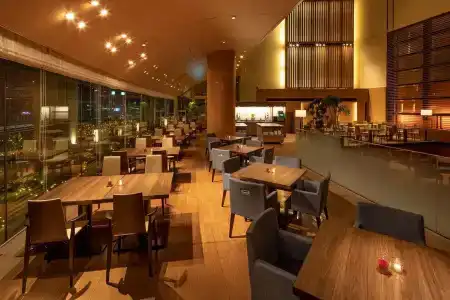 Marunouchi - 25