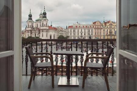 Old Town Square Residence by Emblem - 81