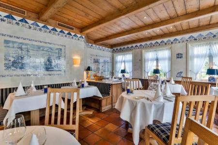 & Restaurant Jörg Müller - 27