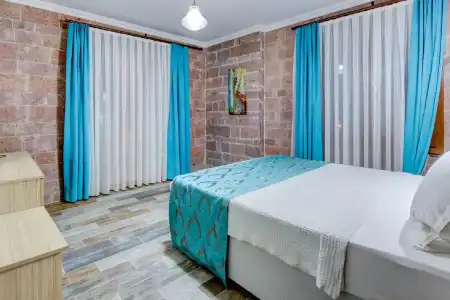 Cunda Bal Konak - 2