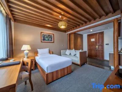 Lijiang Tianyu Boutique - 38