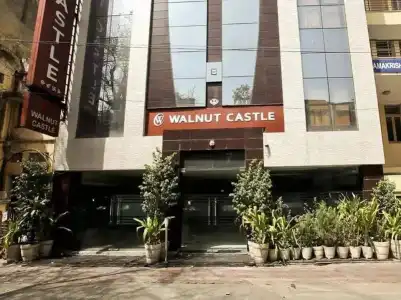 Walnut Castle - 16