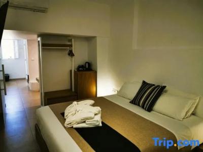 Muses Cycladic Suites - 98