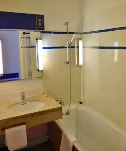 Sure by Best Western Caen Mémorial - 31