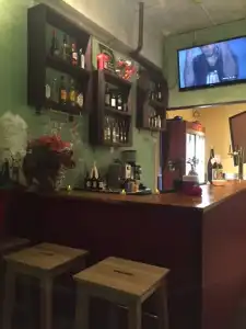 Backstage Party Hostel & Bar - 9