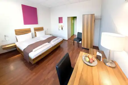 AMH Airport-Messe-Hotel - 5