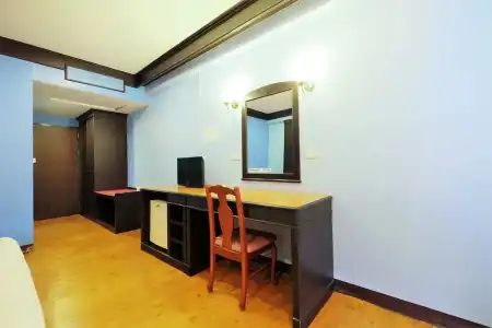 OYO 565 Trang - 4