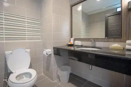 J Residence - 76