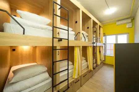 Bee Station - Hostel - 66