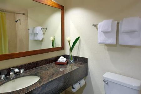 Luana Waikiki & Suites - 57