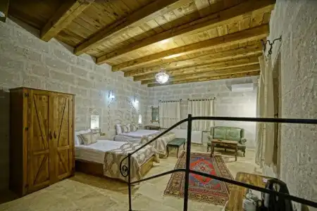 Risus Cave Suites - 29