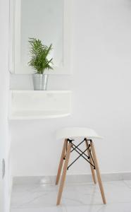 Vithos Seaside Aparthotel - 11